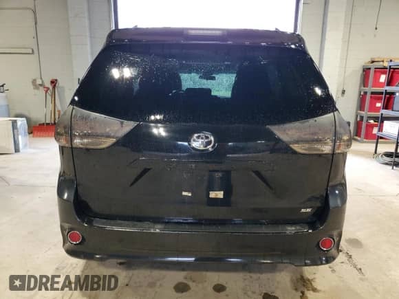 2011 Toyota Sienna SE with VIN 5TDXK3DC3BS172067, listed as a Copart auction lot 70314315 with 213,641 mi miles and Clean title. Bid and sale history available at DreamBid. Image 6.