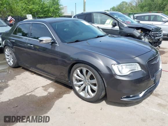 2020 Chrysler 300 Limited с VIN 2C3CCAEG2LH154486, выставлен на аукционе IAAI как лот 42146790 с пробегом 96 420 миль миль и . История ставок и продаж доступна на DreamBid. Изображение 1.