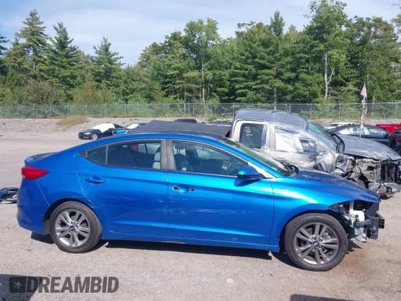 2017 Hyundai Elantra SE with VIN 5NPD84LFXHH092198, listed as a IAAI auction lot 43156293 with 166,712 mi miles and . Bid and sale history available at DreamBid. Image 14.