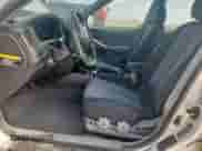 2006 Hyundai Elantra GLS z VIN KMHDN56D66U190216, wystawiony jako Copart lot #61239415 z przebiegiem 112 983 mil mil oraz Szkoda całkowita • Salvage title. Historia ofert i sprzedaży dostępna na DreamBid. Obrazek 7.