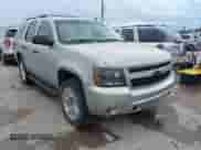 2007 Chevrolet Tahoe LT с VIN 1GNFC13017J400809, выставлен на аукционе IAAI как лот 42689204 с пробегом 237 400 миль миль и . История ставок и продаж доступна на DreamBid. Изображение 1.