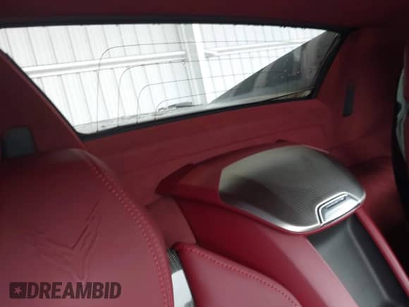 2020 Chevrolet Corvette 3LT with VIN 1G1Y83D42L5109232, listed as a IAAI auction lot 42651243 with 8,163 mi miles and . Bid and sale history available at DreamBid. Image 8.