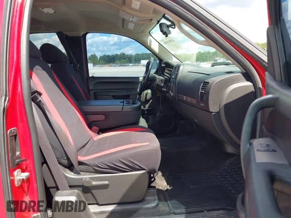 2013 GMC Sierra 1500 SLE с VIN 1GTR2VE79DZ315871, выставлен на аукционе IAAI как лот 43081539 с пробегом 165 064 миль миль и . История ставок и продаж доступна на DreamBid. Изображение 5.