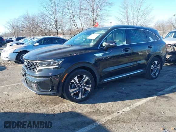 2023 Kia Sorento SX Prestige with VIN KNDRKDLG1P5154070, listed as a IAAI auction lot 41333118 with 15,706 mi miles and . Bid and sale history available at DreamBid. Image 17.