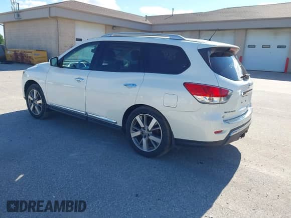 2014 Nissan Pathfinder S z VIN 5N1AR2MM1EC710772, wystawiony jako IAAI lot #42582893 z przebiegiem 154 229 mil mil oraz . Historia ofert i sprzedaży dostępna na DreamBid. Obrazek 3.