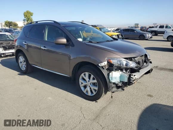 2013 Nissan Murano LE z VIN JN8AZ1MU3DW206725, wystawiony jako Copart lot #58439605 z przebiegiem 86 675 mil mil oraz Szkoda całkowita • Salvage title. Historia ofert i sprzedaży dostępna na DreamBid. Obrazek 4.