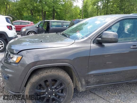 2020 Jeep Grand Cherokee Laredo E with VIN 1C4RJFAG3LC222232, listed as a IAAI auction lot 42636691 with 94,553 mi miles and . Bid and sale history available at DreamBid. Image 17.