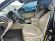 2012 Hyundai Veracruz Limited z VIN KM8NU4CC5CU188501, wystawiony jako Copart lot #76837674 z przebiegiem 217 809 mil mil oraz Szkoda całkowita • Salvage title. Historia ofert i sprzedaży dostępna na DreamBid. Obrazek 7.