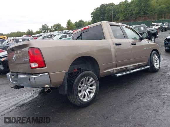 2009 Dodge 1500 SLT with VIN 1D3HV18TX9S745355, listed as a IAAI auction lot 43047670 with 97,290 mi miles and . Bid and sale history available at DreamBid. Image 4.