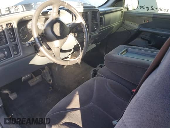 2002 GMC Sierra 1500 SLE z VIN 1GTEK14T22Z282327, wystawiony jako Copart lot #68859635 z przebiegiem 222 012 mil mil oraz Szkoda całkowita • Salvage title. Historia ofert i sprzedaży dostępna na DreamBid. Obrazek 8.