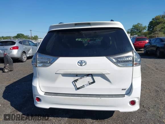 2013 Toyota Sienna SE with VIN 5TDXK3DC5DS366957, listed as a IAAI auction lot 43209813 with 251,865 mi miles and . Bid and sale history available at DreamBid. Image 16.