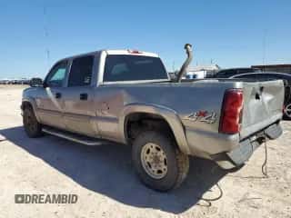2003 Chevrolet Silverado 1500HD LS with VIN 1GCGK13U43F186091, listed as a Copart auction lot 72749684 with Not provided miles and Salvage title. Bid and sale history available at DreamBid. Image 2.