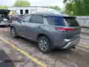 2022 Nissan Pathfinder SL с VIN 5N1DR3CC2NC242031, выставлен на аукционе IAAI как лот 42352589 с пробегом 25 928 миль миль и . История ставок и продаж доступна на DreamBid. Изображение 3.