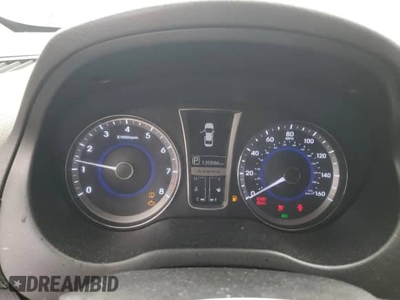 2013 Hyundai Azera с VIN KMHFG4JG2DA218865, выставлен на аукционе Copart как лот 51301965 с пробегом 135 506 миль миль и Списание • Salvage title. История ставок и продаж доступна на DreamBid. Изображение 9.