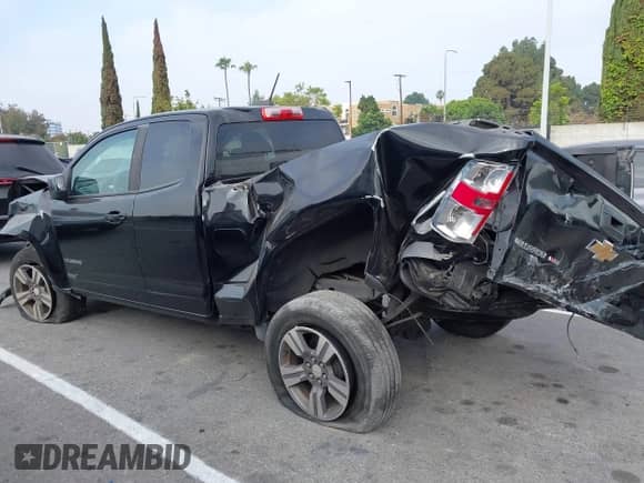 2018 Chevrolet Colorado 2WD Work Truck z VIN 1GCHSBEN1J1285106, wystawiony jako IAAI lot #42408472 z przebiegiem 68 524 mil mil oraz . Historia ofert i sprzedaży dostępna na DreamBid. Obrazek 14.