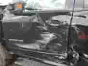 2017 Chevrolet Silverado 2500HD LT с VIN 1GC2KVEG4HZ231979, выставлен на аукционе Copart как лот 89841335 с пробегом 100 992 миль миль и Списание • Salvage title. История ставок и продаж доступна на DreamBid. Изображение 7.