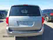 2019 Dodge Grand Caravan SE z VIN 2C4RDGBG3KR531295, wystawiony jako IAAI lot #42443507 z przebiegiem 96 102 mil mil oraz . Historia ofert i sprzedaży dostępna na DreamBid. Obrazek 16.