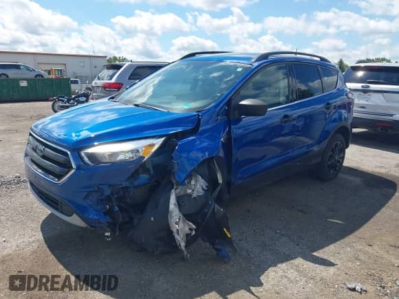 2018 Ford Escape SE с VIN 1FMCU9GD5JUC69390, выставлен на аукционе IAAI как лот 43008729 с пробегом 68 640 миль миль и . История ставок и продаж доступна на DreamBid. Изображение 2.