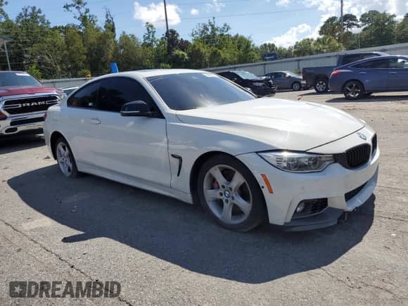 2019 BMW 4 Series 440i xDrive z VIN WBA4W9C51KAF94610, wystawiony jako Copart lot #68499115 z przebiegiem Nie podano mil oraz Czysty tytuł • Clean title. Historia ofert i sprzedaży dostępna na DreamBid. Obrazek 4.