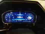 2024 Chevrolet Silverado 1500 LT Trail Boss z VIN 3GCUDFED5RG123564, wystawiony jako IAAI lot #42193775 z przebiegiem 26 302 mil mil oraz . Historia ofert i sprzedaży dostępna na DreamBid. Obrazek 7.