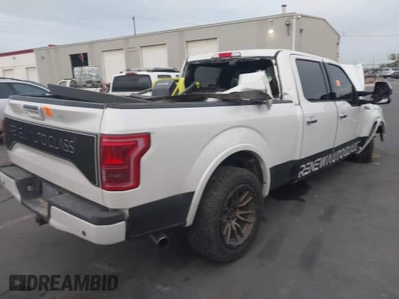 2016 Ford F-150 XLT z VIN 1FTFW1EG4GFC88102, wystawiony jako IAAI lot #43248169 z przebiegiem Nie podano mil oraz . Historia ofert i sprzedaży dostępna na DreamBid. Obrazek 4.