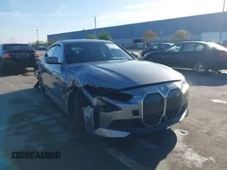 2024 BMW i4 eDrive40 с VIN WBY73AW05RFT33063, выставлен на аукционе IAAI как лот 41127587 с пробегом Не указан миль и . История ставок и продаж доступна на DreamBid. Изображение 1.