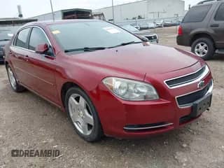 2010 Chevrolet Malibu 2LT z VIN 1G1ZD5E72AF136765, wystawiony jako IAAI lot #42603534 z przebiegiem 173 478 mil mil oraz . Historia ofert i sprzedaży dostępna na DreamBid. Obrazek 1.