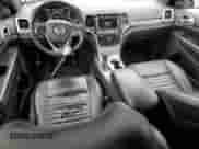 2018 Jeep Grand Cherokee Sterling с VIN 1C4RJFBG3JC374006, выставлен на аукционе Copart как лот 88334965 с пробегом 86 633 миль миль и Чистый • Clean title. История ставок и продаж доступна на DreamBid. Изображение 8.