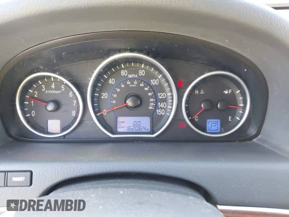 2008 Hyundai Veracruz GLS with VIN KM8NU73C18U076433, listed as a IAAI auction lot 42707334 with 162,064 mi miles and . Bid and sale history available at DreamBid. Image 7.