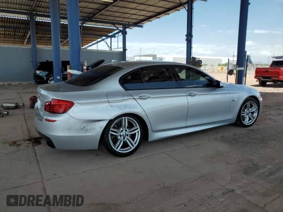 2013 BMW 5 Series 550i с VIN WBAFR9C51DDX80274, выставлен на аукционе Copart как лот 63108975 с пробегом 88 489 миль миль и Списание • Salvage title. История ставок и продаж доступна на DreamBid. Изображение 3.