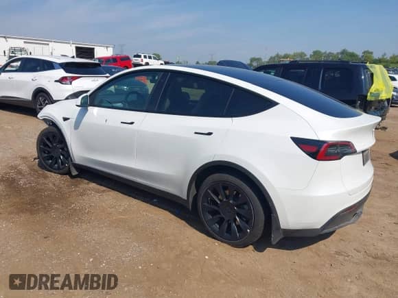 2023 Tesla Model Y Long Range с VIN 7SAYGAEE5PF708297, выставлен на аукционе IAAI как лот 42927362 с пробегом 27 230 миль миль и . История ставок и продаж доступна на DreamBid. Изображение 3.