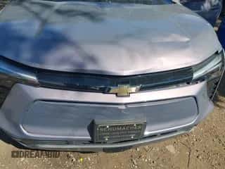 2024 Chevrolet Blazer EV eAWD LT z VIN 3GNKDBRJ0RS214469, wystawiony jako IAAI lot #43078749 z przebiegiem 18 283 mil mil oraz . Historia ofert i sprzedaży dostępna na DreamBid. Obrazek 6.