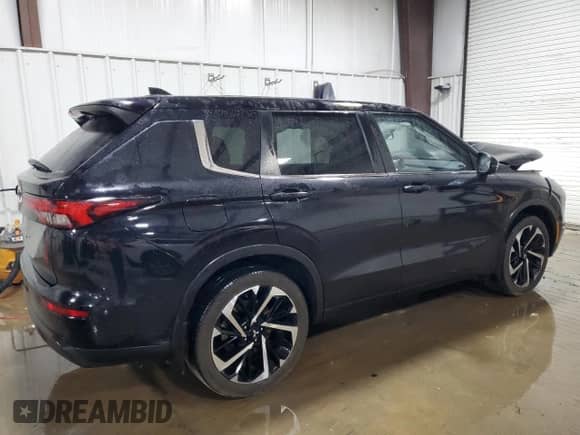 2022 Mitsubishi Outlander ES with VIN JA4J4TA89NZ023627, listed as a Copart auction lot 81433745 with 62,334 mi miles and Salvage title. Bid and sale history available at DreamBid. Image 3.