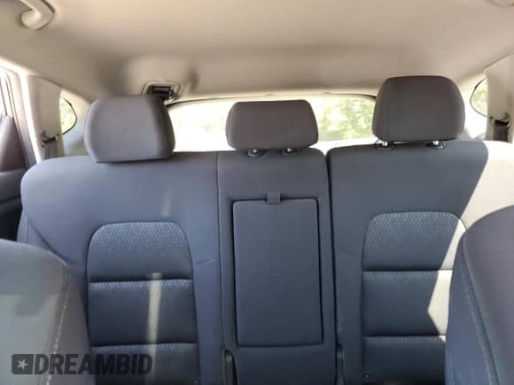 2018 Hyundai Tucson SE с VIN KM8J23A49JU615380, выставлен на аукционе Copart как лот 71984725 с пробегом Не указан миль и Списание • Salvage title. История ставок и продаж доступна на DreamBid. Изображение 10.