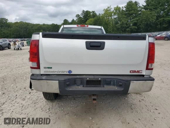 2011 GMC Sierra 1500 Work Truck z VIN 1GTN2TEA3BZ172539, wystawiony jako Copart lot #68126505 z przebiegiem 83 942 mil mil oraz Czysty tytuł • Clean title. Historia ofert i sprzedaży dostępna na DreamBid. Obrazek 6.