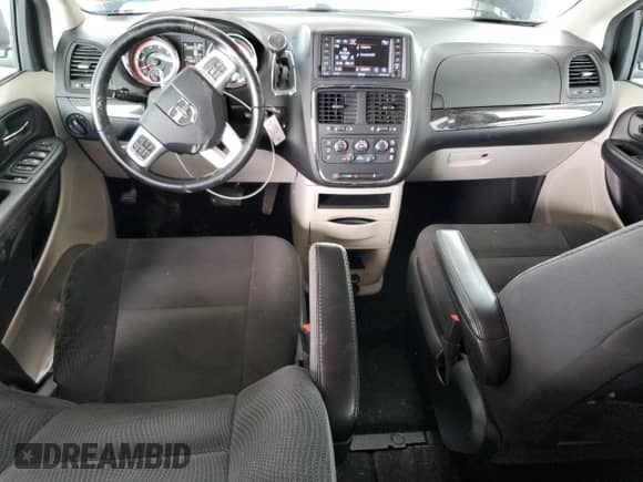 2019 Dodge Grand Caravan SE с VIN 2C4RDGBG2KR739166, выставлен на аукционе Copart как лот 84647805 с пробегом 78 254 миль миль и Списание • Salvage title. История ставок и продаж доступна на DreamBid. Изображение 8.