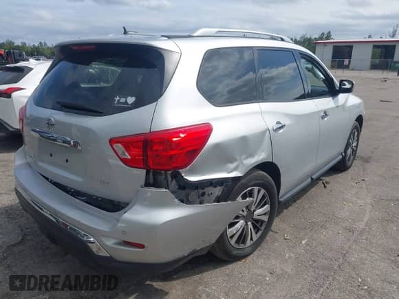 2018 Nissan Pathfinder S with VIN 5N1DR2MN9JC637022, listed as a IAAI auction lot 40555746 with 96,269 mi miles and . Bid and sale history available at DreamBid. Image 4.