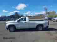 2019 Chevrolet Silverado 1500 Work Truck z VIN 3GCNYAEH4KG250794, wystawiony jako IAAI lot #43355738 z przebiegiem 45 132 mil mil oraz . Historia ofert i sprzedaży dostępna na DreamBid. Obrazek 14.