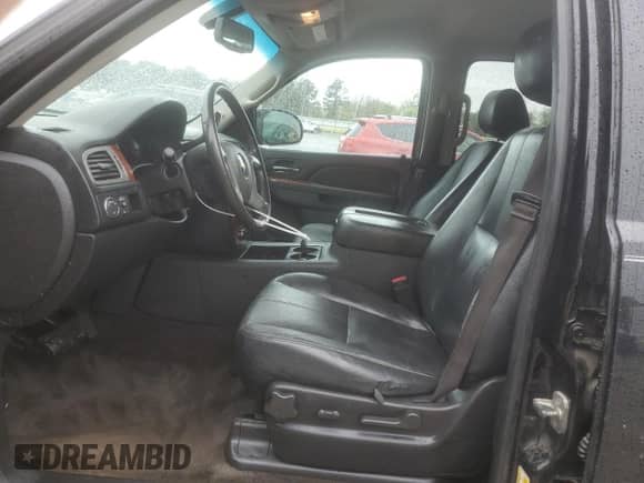 2013 Chevrolet Avalanche LS z VIN 3GNMCEE02DG145645, wystawiony jako Copart lot #50888915 z przebiegiem 145 766 mil mil oraz Szkoda całkowita • Salvage title. Historia ofert i sprzedaży dostępna na DreamBid. Obrazek 7.