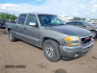 2007 GMC Sierra 1500 SL z VIN 2GTEC13V371129634, wystawiony jako IAAI lot #43404358 z przebiegiem 200 222 mil mil oraz . Historia ofert i sprzedaży dostępna na DreamBid. Obrazek 1.