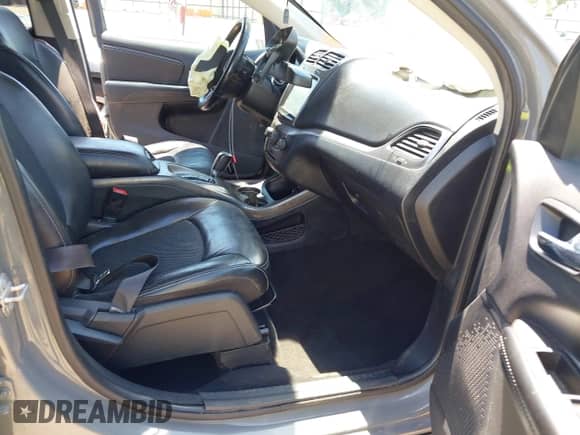 2019 Dodge Journey Crossroad с VIN 3C4PDDGG0KT764935, выставлен на аукционе IAAI как лот 42248425 с пробегом 126 612 миль миль и . История ставок и продаж доступна на DreamBid. Изображение 5.