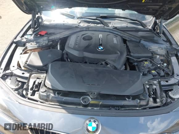 2019 BMW 4 Series 430i xDrive z VIN WBA4W5C52KAE51335, wystawiony jako IAAI lot #42978032 z przebiegiem 41 529 mil mil oraz . Historia ofert i sprzedaży dostępna na DreamBid. Obrazek 10.