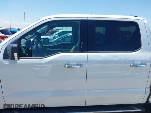 2021 Ford F-150 XL с VIN 1FTFW1E52MKE40105, выставлен на аукционе IAAI как лот 42628378 с пробегом 127 687 миль миль и . История ставок и продаж доступна на DreamBid. Изображение 14.