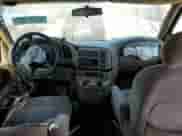 2000 Chevrolet Astro Cargo YF7 с VIN 1GBDM19W1YB138928, выставлен на аукционе Copart как лот 61247025 с пробегом 369 927 миль миль и Списание • Salvage title. История ставок и продаж доступна на DreamBid. Изображение 8.