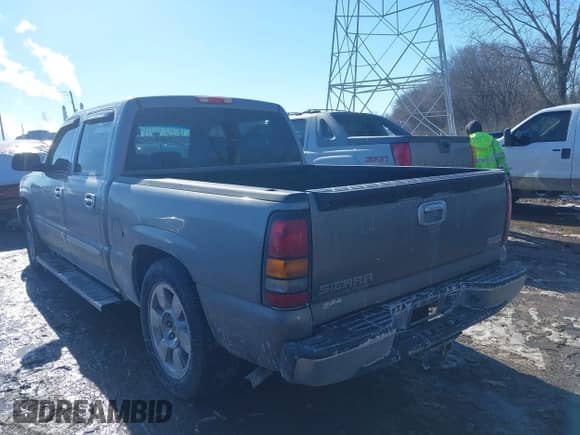 2007 GMC Sierra 1500 SL с VIN 2GTEC13V471174033, выставлен на аукционе IAAI как лот 41643437 с пробегом 188 532 миль миль и . История ставок и продаж доступна на DreamBid. Изображение 3.