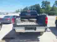 2016 Chevrolet Silverado 2500HD LT z VIN 1GC1KVEG9GF296399, wystawiony jako IAAI lot #42742189 z przebiegiem 127 470 mil mil oraz . Historia ofert i sprzedaży dostępna na DreamBid. Obrazek 16.