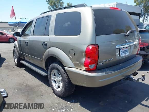 2005 Dodge Durango SLT with VIN 1D4HB48N15F613532, listed as a IAAI auction lot 42756372 with 145,158 mi miles and . Bid and sale history available at DreamBid. Image 3.