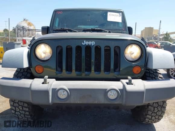 2011 Jeep Wrangler Rubicon with VIN 1J4BA6D11BL556342, listed as a IAAI auction lot 42465252 with 80,377 mi miles and . Bid and sale history available at DreamBid. Image 6.