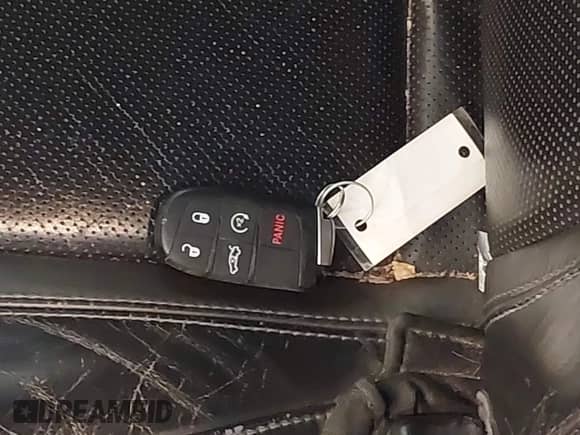 2015 Dodge Challenger SXT Plus z VIN 2C3CDZBG4FH705425, wystawiony jako IAAI lot #43362659 z przebiegiem Nie podano mil oraz . Historia ofert i sprzedaży dostępna na DreamBid. Obrazek 11.