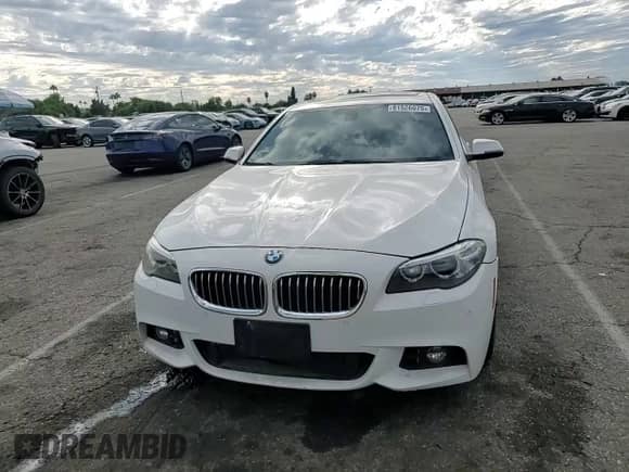2015 BMW 5 Series 535i с VIN WBA5B1C59FD919264, выставлен на аукционе Copart как лот 81526075 с пробегом 108 945 миль миль и Списание • Salvage title. История ставок и продаж доступна на DreamBid. Изображение 13.